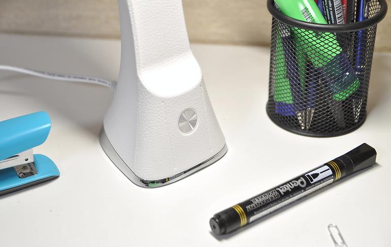 Stolna svjetiljka SM-612W white LB1