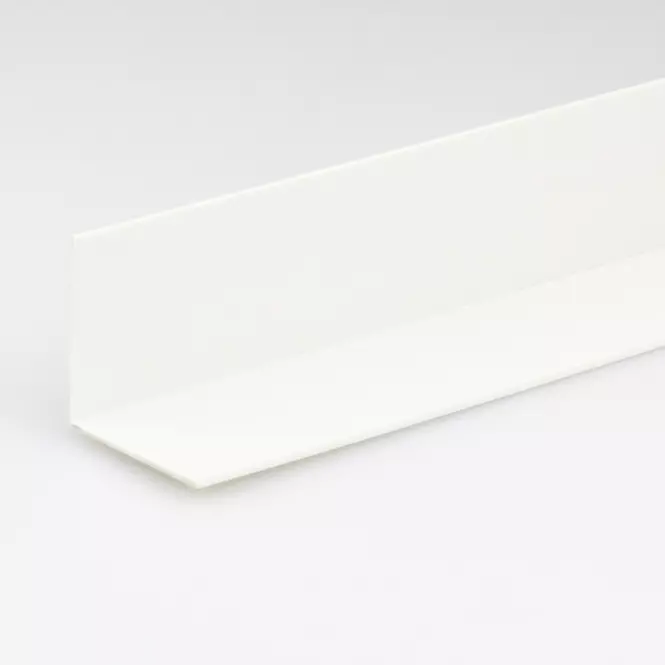 Kutnik pvc bijelo sjajno 20x20x1000                