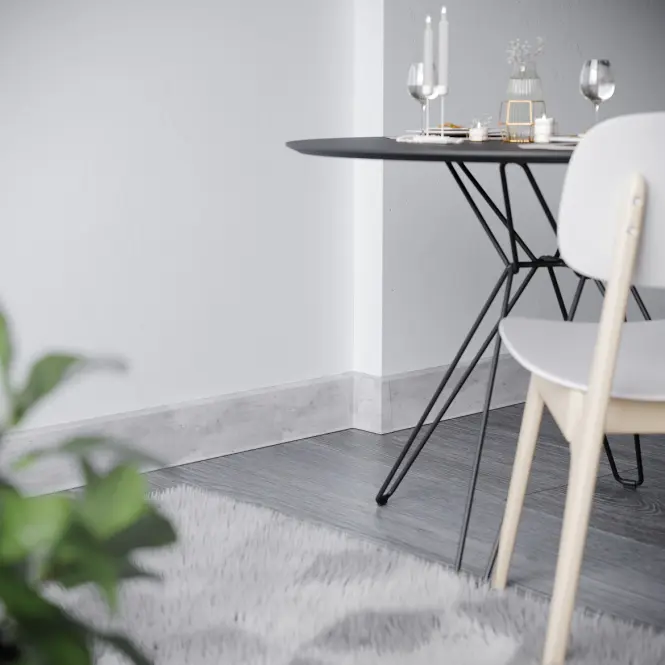 Podna lajsna Hi-Line Prestige 135 Klasični Hrast 2.5m,3