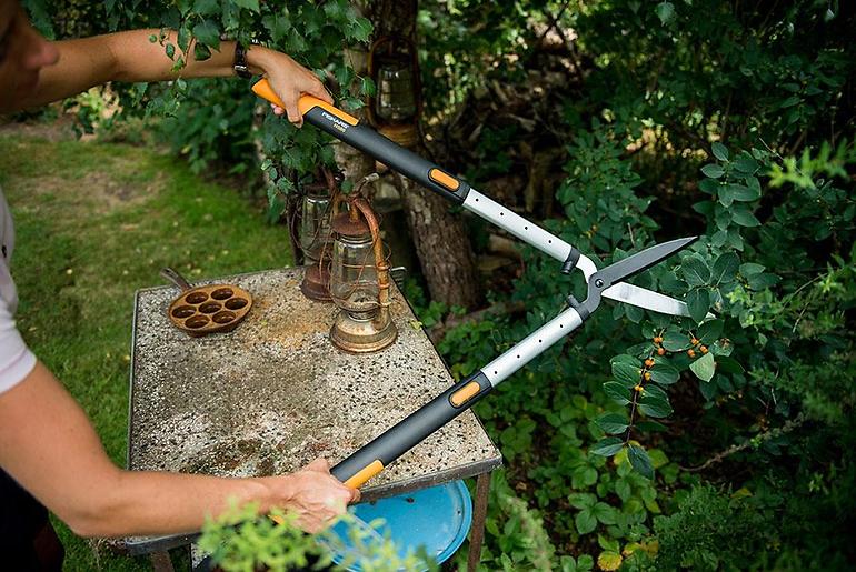 Škare smartfit za živicu teleskopske - Fiskars