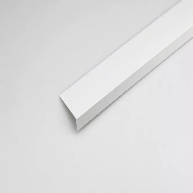 Kutnik PVC bijeli saten 40X10X1000